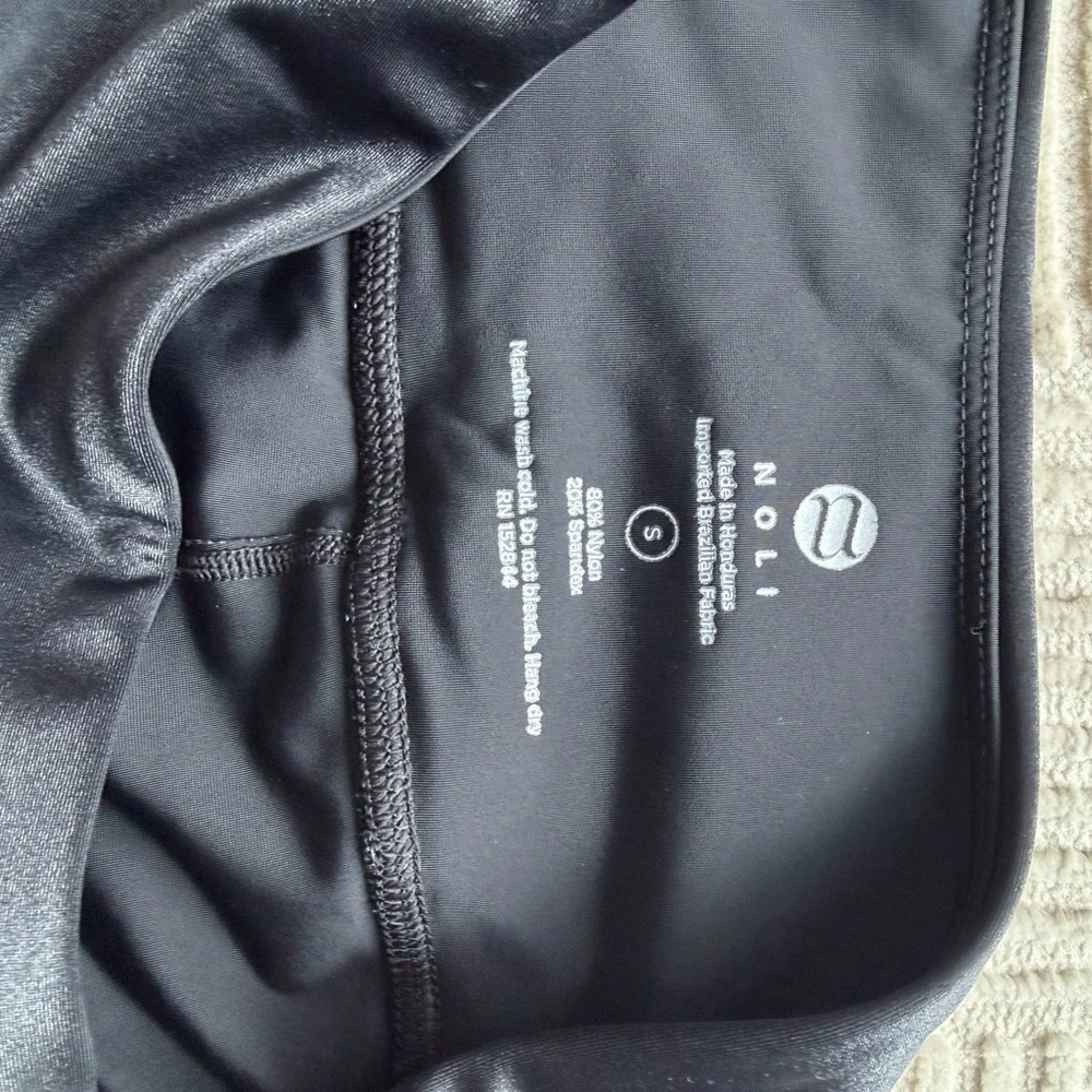 Noli leather like Black Leggings 🖤 - Picture 4 of 4